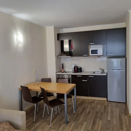 Apartamento B022 With A Large Terrace And Direct Access To The Sea
