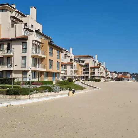 B022 With A Large Terrace And Direct Access To The Sea