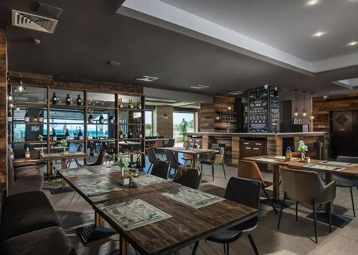With A Large Terrace And Direct Access To The Sea Διαμέρισμα Obzor